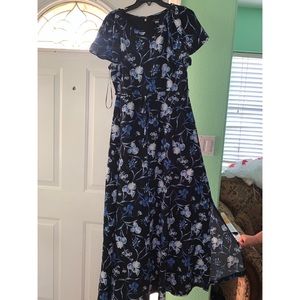 Maxi blue floral dress